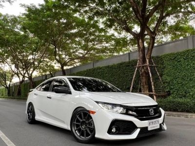 Honda civic fc 1.8 EL MNC ปี 2019  สีขาว